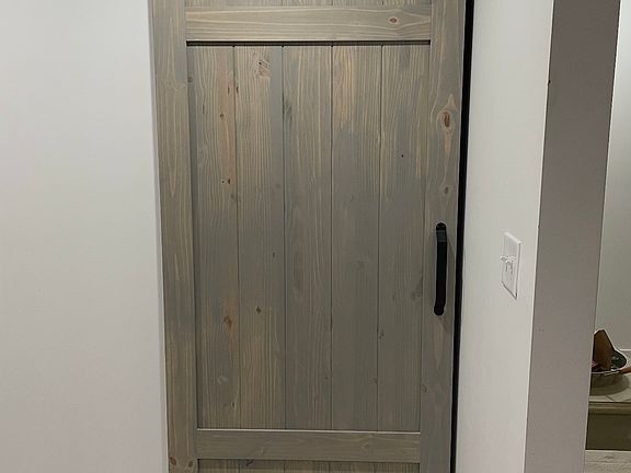 3rd image of 12 Jamaica Dr