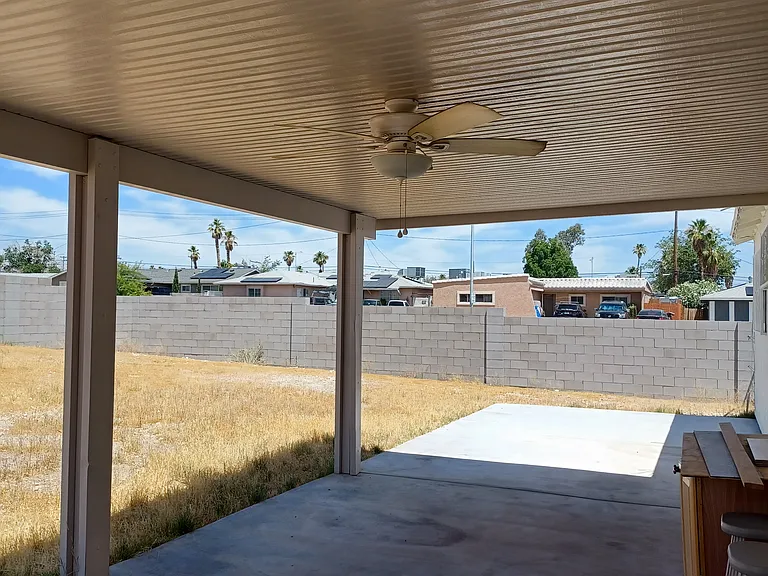 500 Slayton Dr — Photo 11