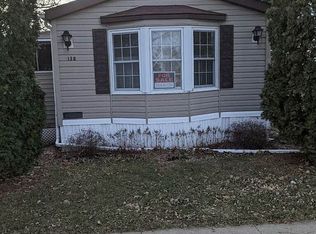 138 Cedar Heights Ct, Camanche, IA 52730
