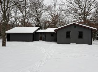 9680 S Thornapple Ave, Grant, MI 49327