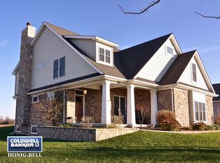 1708 Parkside Dr, Sycamore, IL 60178