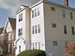 2 Gilman St, Worcester, MA 01605