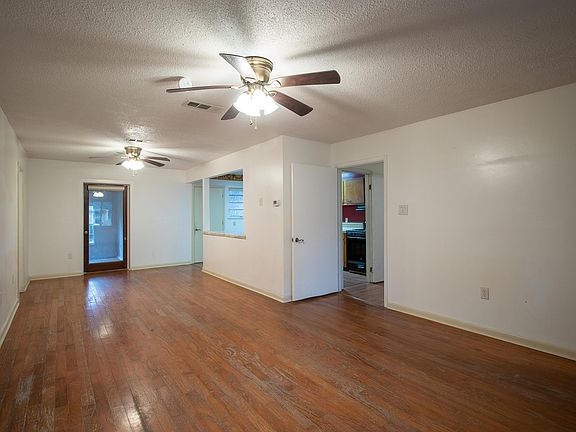 4th image of 2196 Saint James Blvd