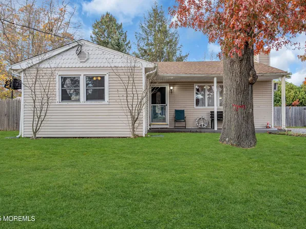 1541 Commonwealth Boulevard, Toms River, NJ 08757