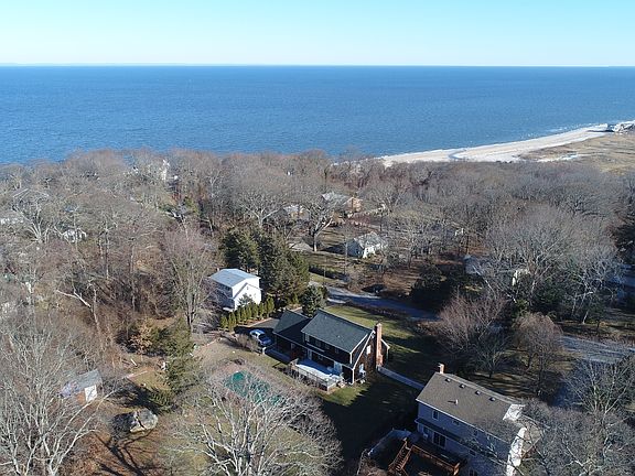 4th image of 195 Oak Dr