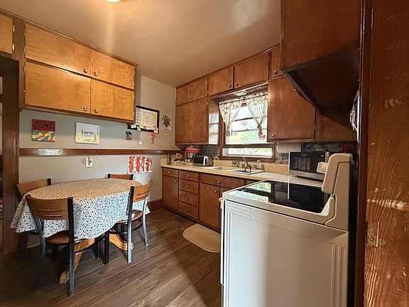 2nd image of 2437 N 22nd STREET