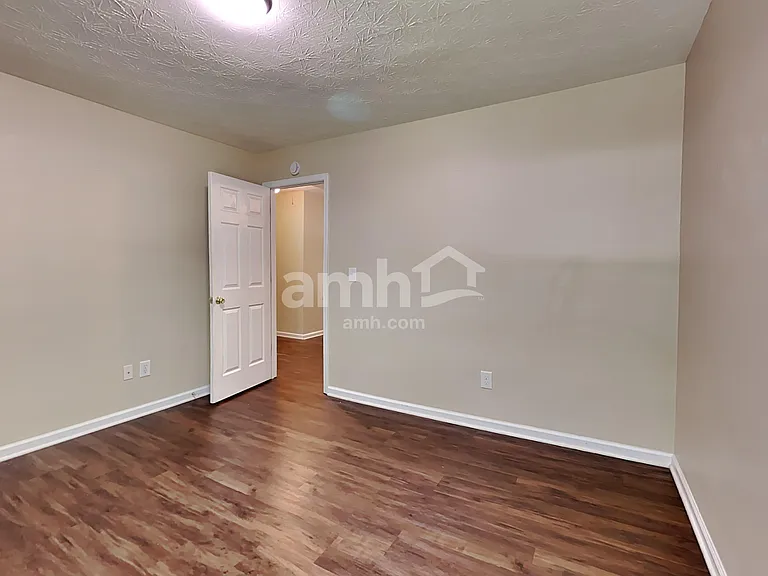 311 Barberry Pl — Photo 14