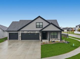 4931 Avery Ln S, Fargo, ND 58104