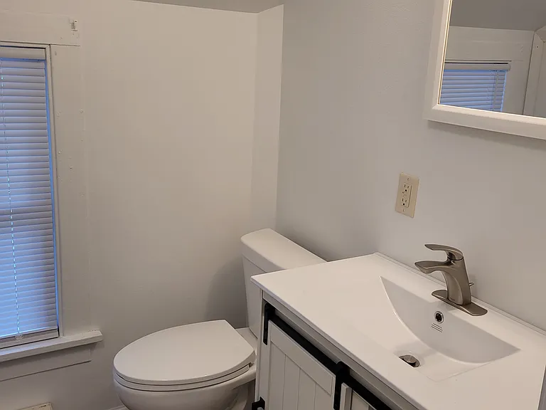 608.5 Putnam St #1 — Photo 4