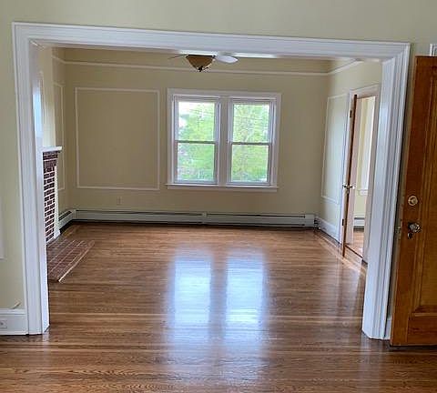 5th image of 343 Saint Johns Ave APT 2