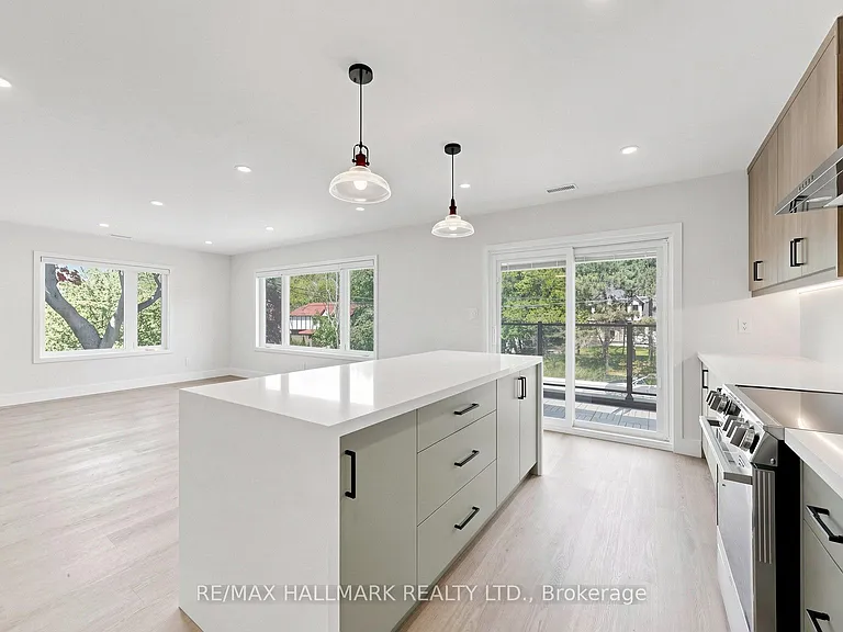 367 Woodmount Ave #2 — Photo 16
