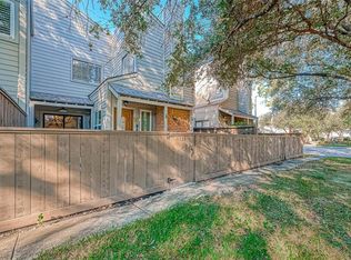 11733 Lakeside Place Dr, Houston, TX 77077