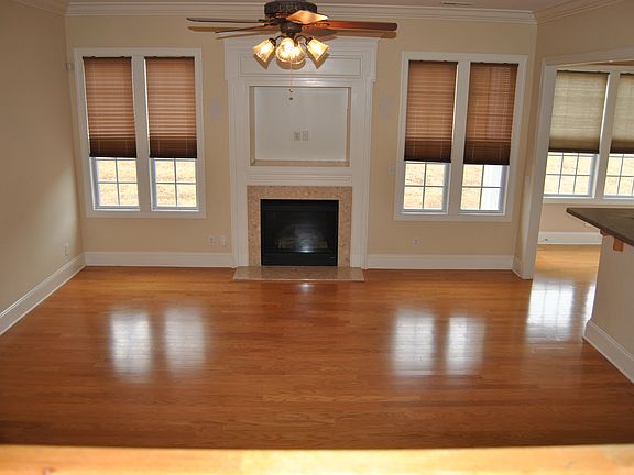 4th image of 4139 Belle Meade Cir