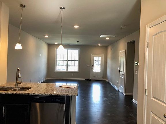 4th image of 4201 Grapevine Loop #698-lot 698