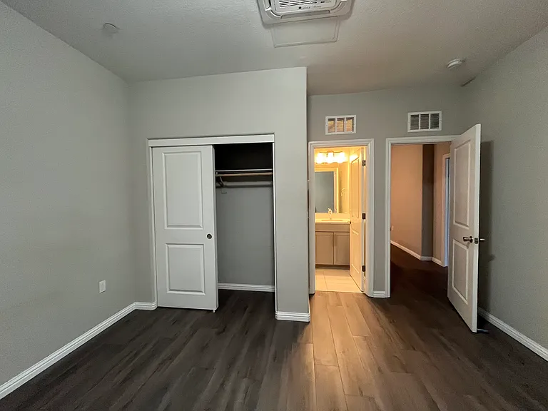 6812 Steel Ct — Photo 17