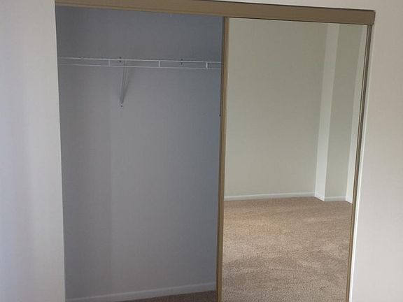 5th image of 9038 Franklin Ct APT 204