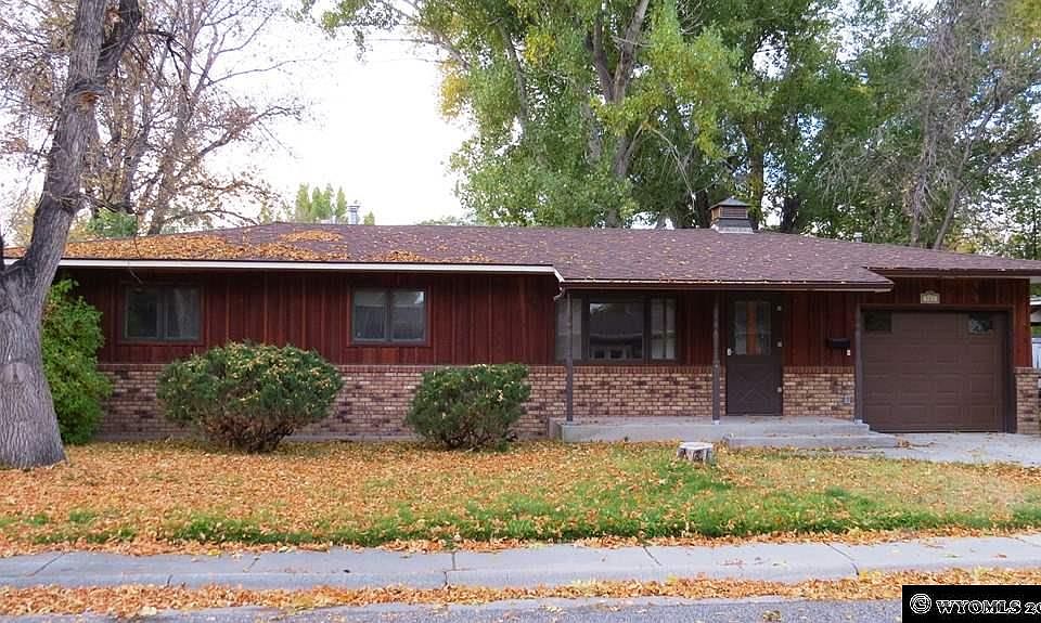 1st image of 321 Elk Dr