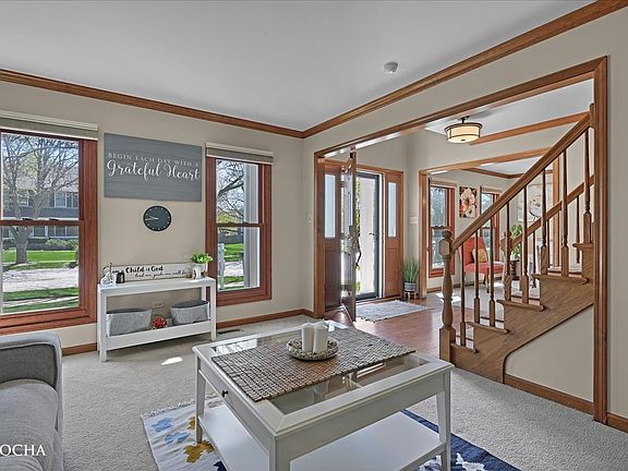 4th image of 2530 Doncaster Dr