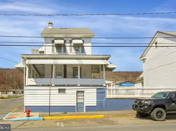 129 W Broad St, Williamstown, PA 17098