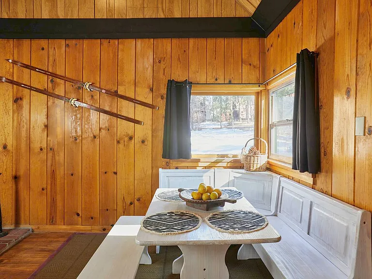 40085 Highland Rd — Photo 12