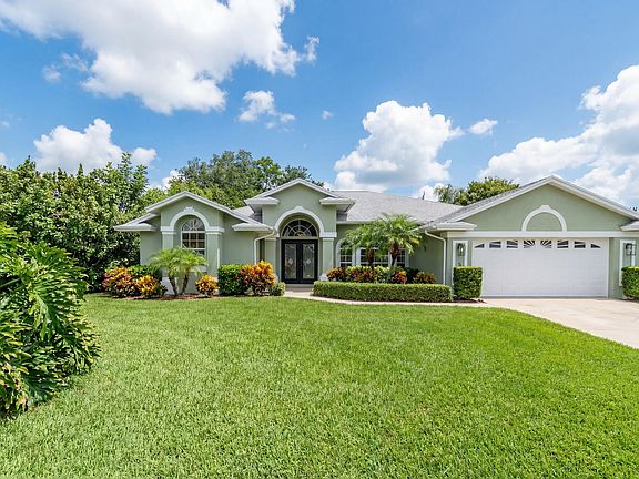 2nd image of 513 SE Cliff Road