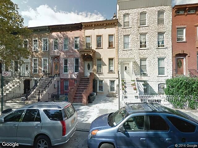 2nd image of 413 Monroe St