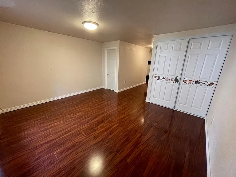 8288 S Fillmore Cir — Photo 6