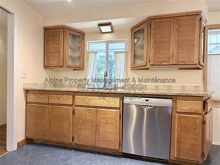 4670 SW 160th Ave — Photo 7