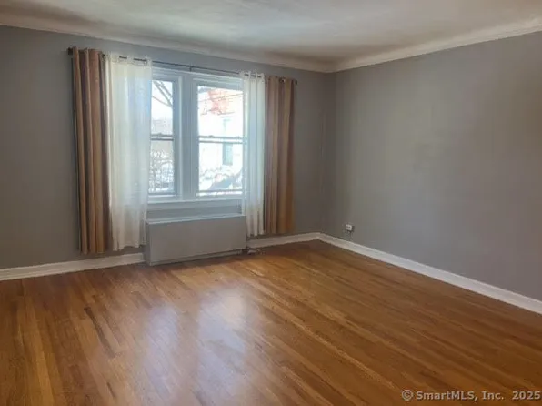 138 Woodside Green #3C, Stamford, CT 06905