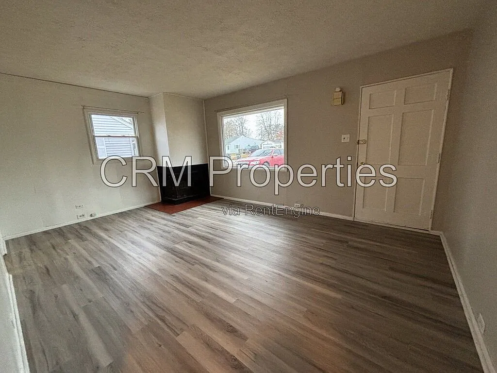 2 bed, 1.0 bath, 720 sqft, $975 — Photo 3