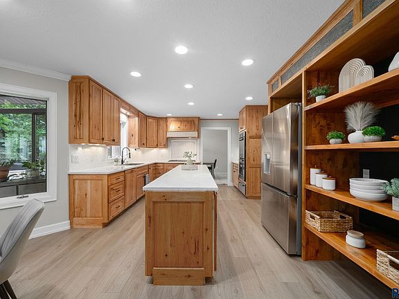 5th image of 3416 S Jesse James Cir
