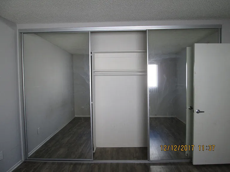 Lido Apartments - 3339 S Canfield Ave — Photo 10