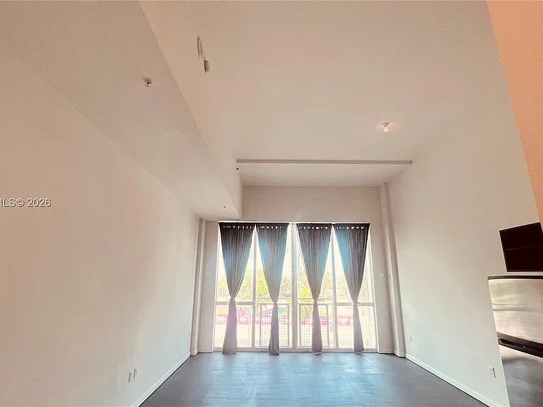253 NE 2nd St #330 — Photo 9