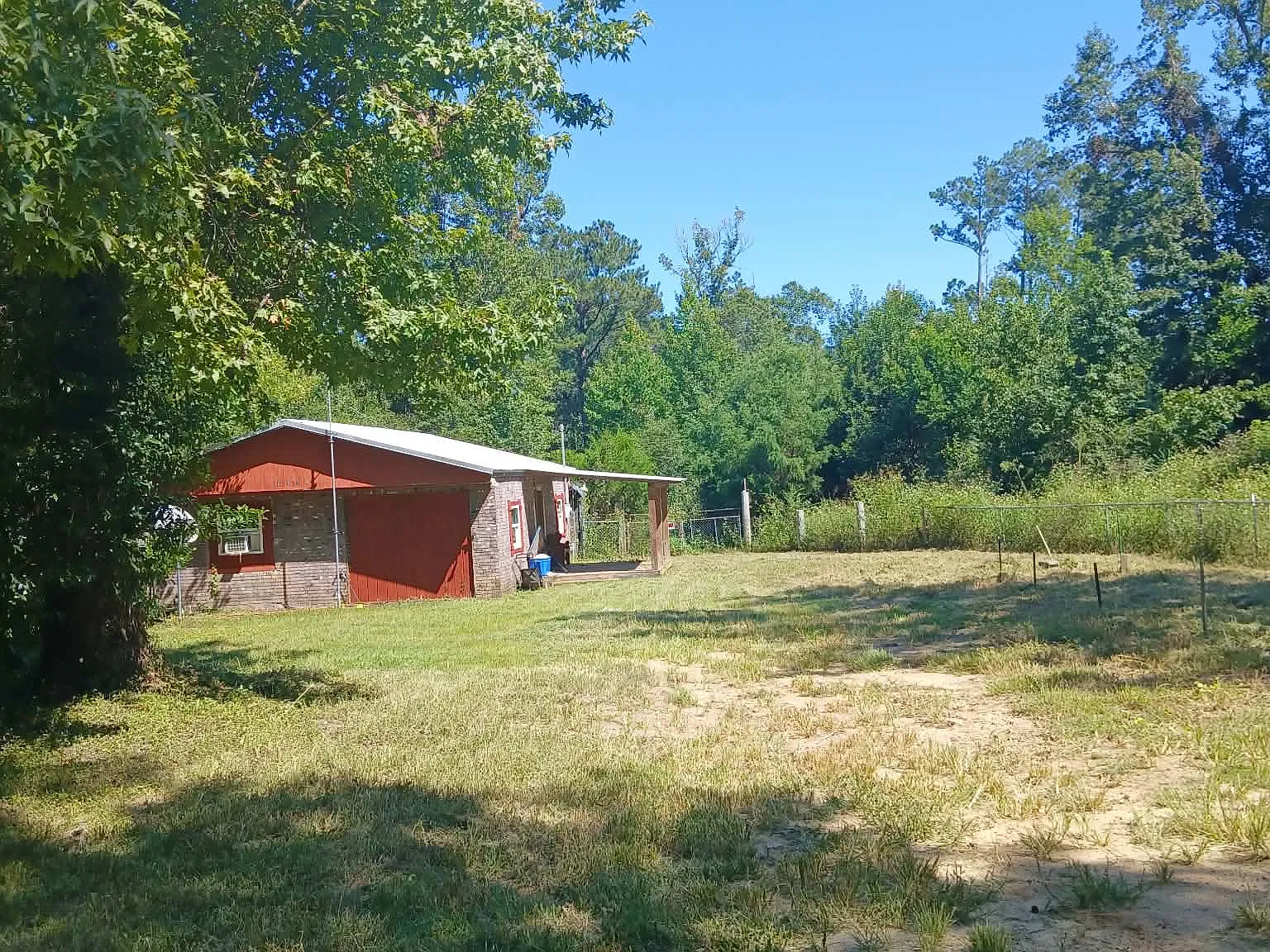 2 bed, 850 sqft, $880 — Photo 2