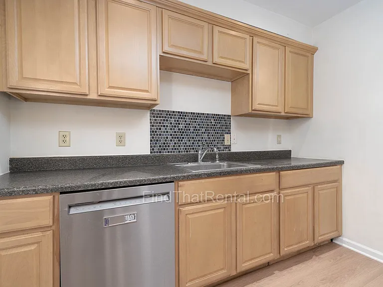 15 Parker Spring Ave — Photo 9