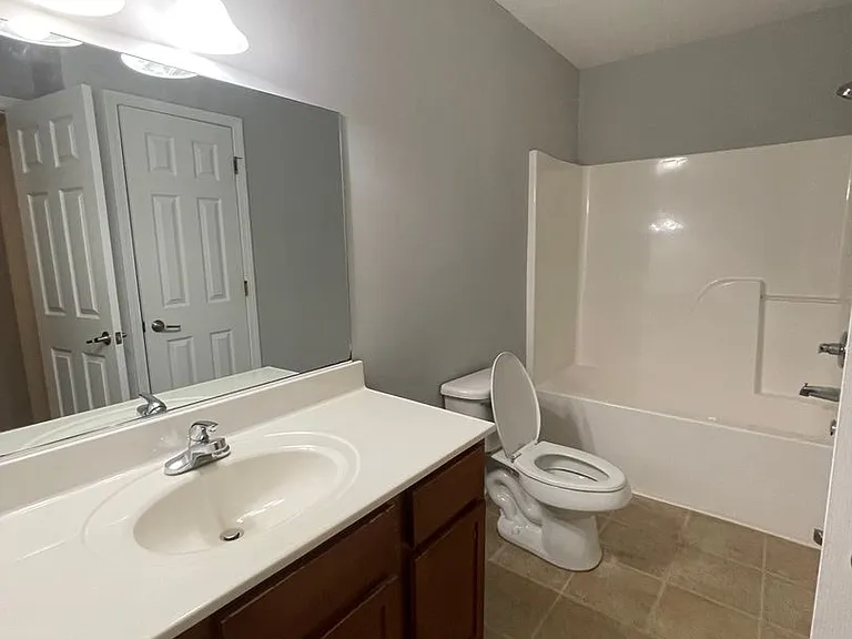 7920 Ellisville Ln — Photo 13