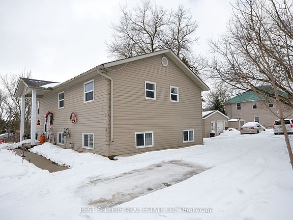 2nd image of 160 Elora St W