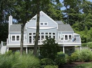 6591 Heron Bay Dr, Saugatuck, MI 49453