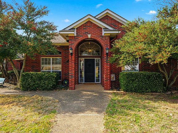 5th image of 710 Gibraltar Ln