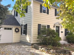 33 Bay View Dr, Portland, ME 04103