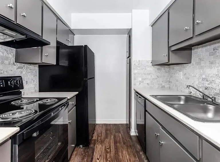 4400 Memorial Dr #2-2015 — Photo 5