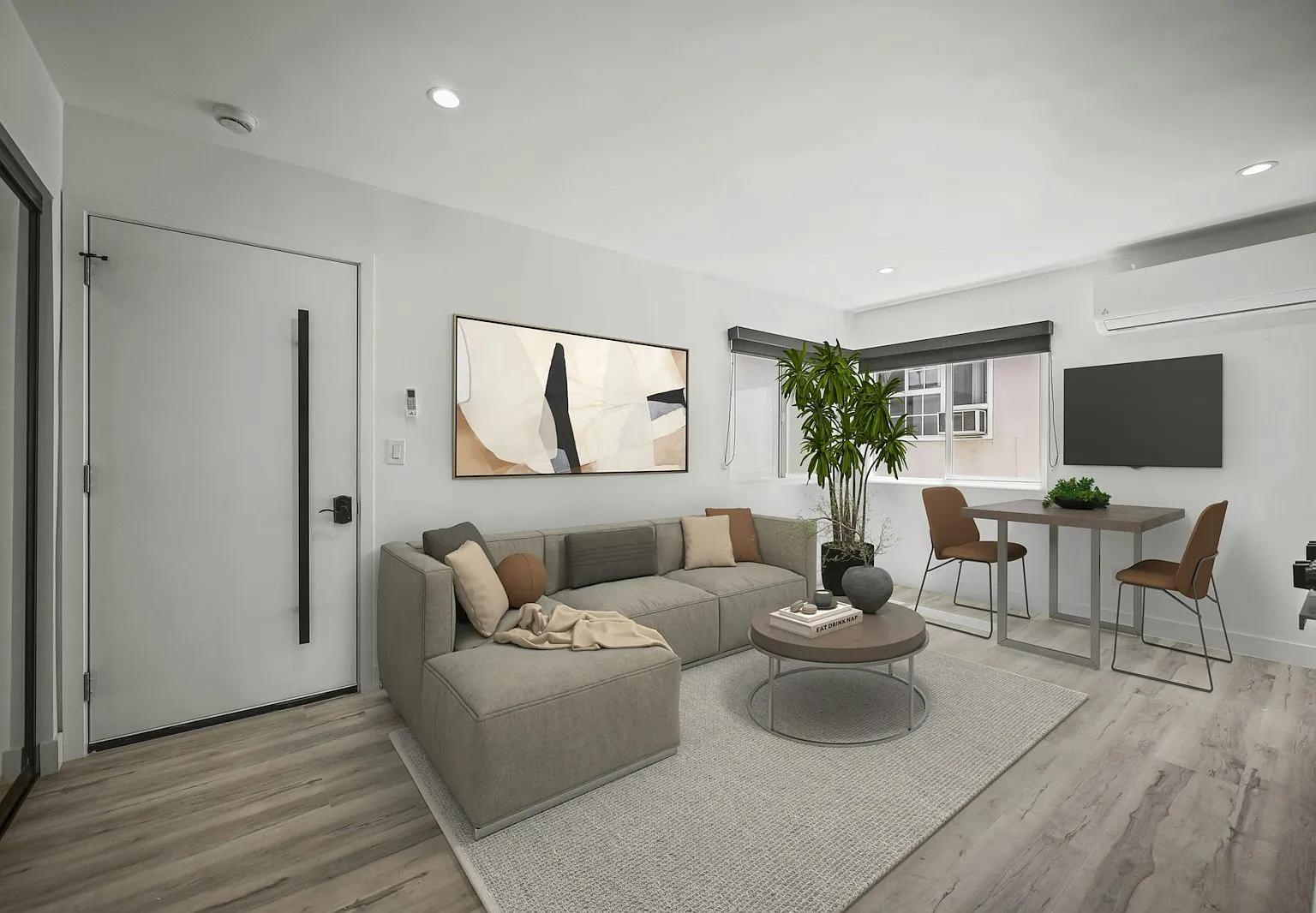 111 Normandie Avenue, Unit 15 — Photo 3