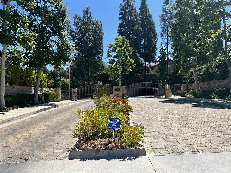 22253 Drums Ct — Photo 50