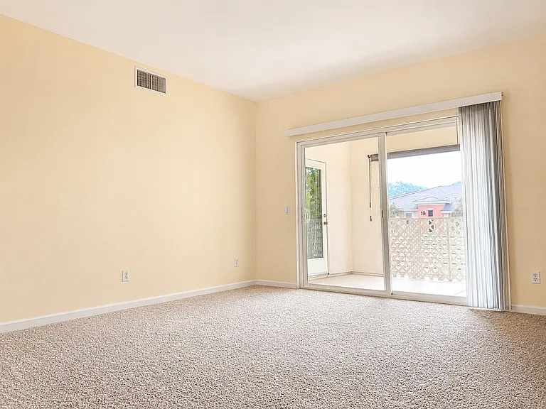 44784 Adam Ln — Photo 8