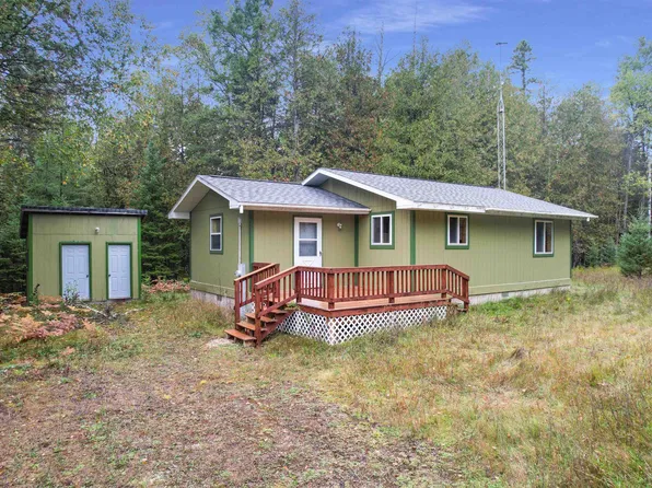 N10605 Interstate Highway 3 Ln, Daggett, MI 49821