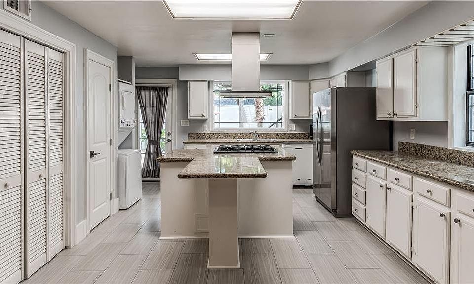 Kitchen - fully stocked