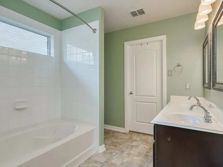 292 Strawberry Blonde Dr — Photo 17