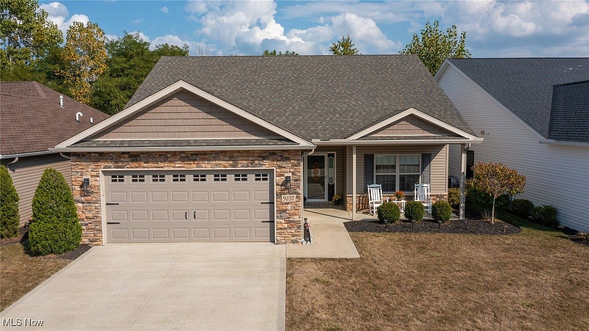 9237 Woodland Blue Dr, Seville, OH 44273 | Zillow