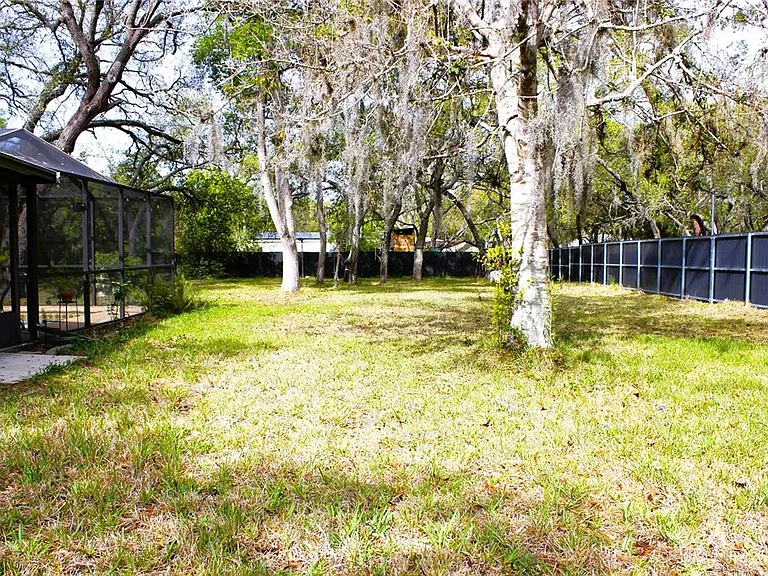 3201 Bartlett St — Photo 37