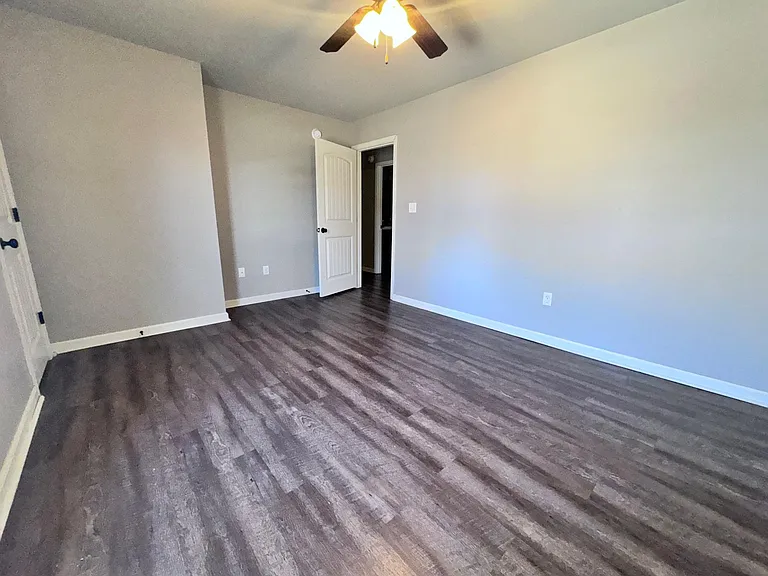 1311 W Monroe Ave #A — Photo 8